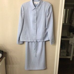 Vanessa Gray 2  piece baby blue suit.Jacket sz 14 skirt sz 12. Great shape